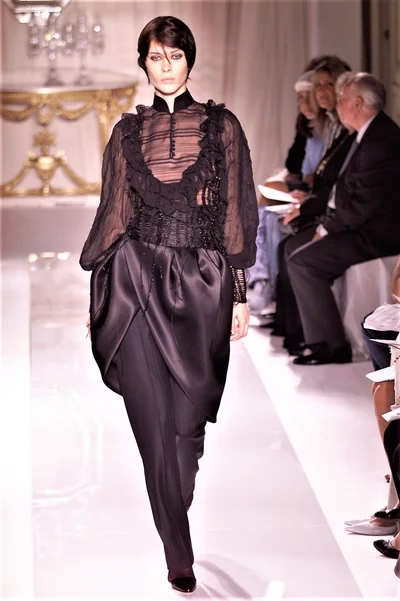 Look 5